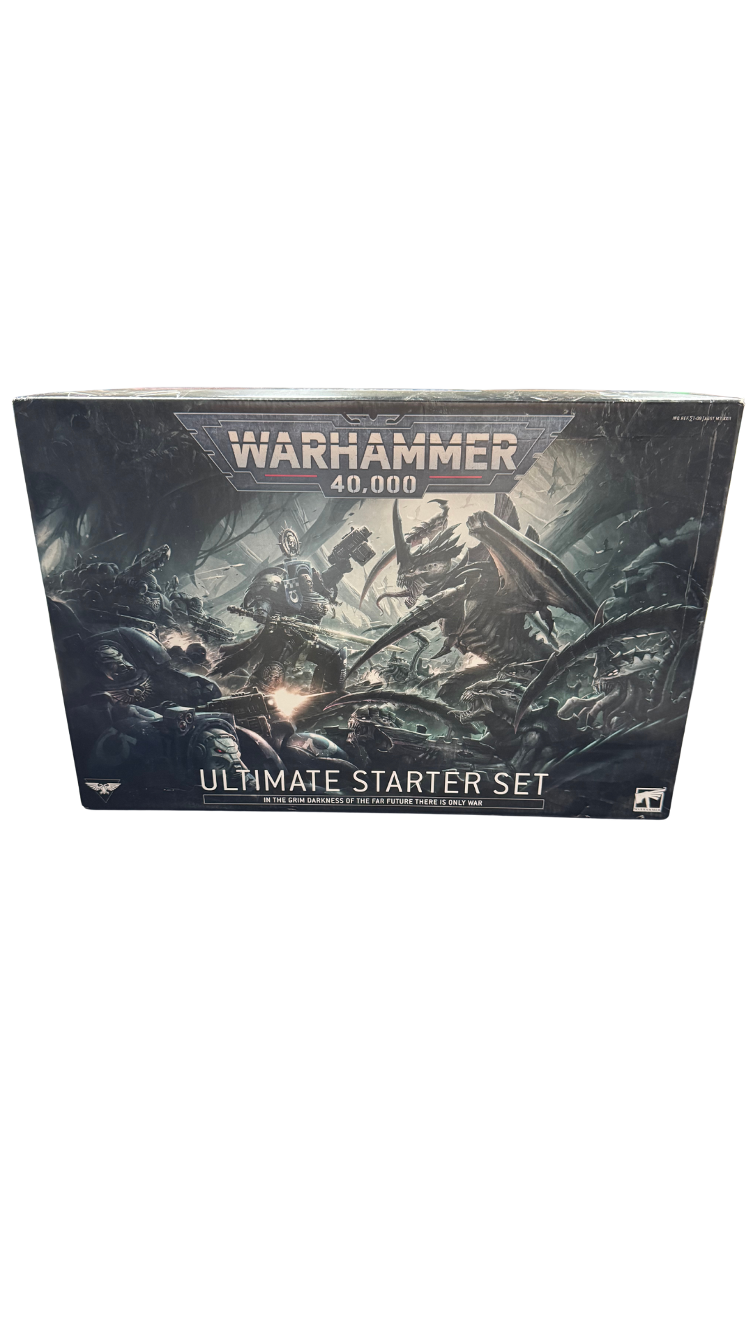 Warhammer 40,000 Ultimate Starter Set | Space Marines vs Tyranids, 44 Miniatures + Terrain